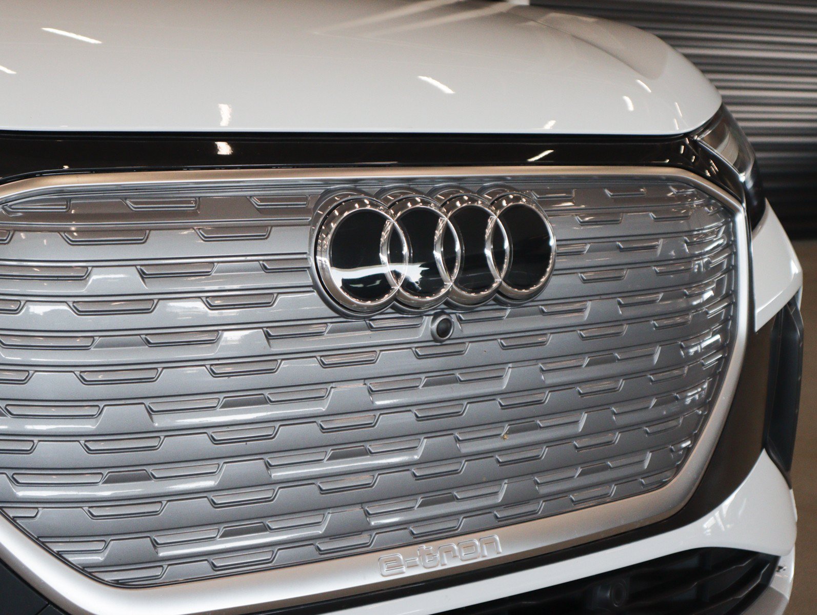 Used 2023 Audi Q4 e-tron Premium Plus w/ Premium Plus RWD image 32