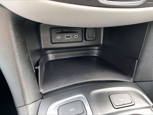 Used 2022 Chevrolet Equinox LT image 27