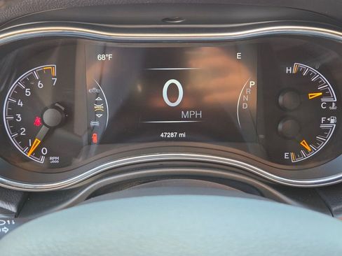 Used 2021 Jeep Grand Cherokee Laredo X RWD image 27