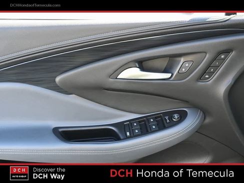 Used 2019 Buick Envision Essence image 16