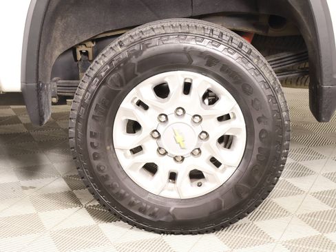 Used 2023 Chevrolet Silverado 2500 LT w/ Convenience Package image 18