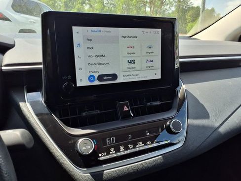 Used 2023 Toyota Corolla LE image 14