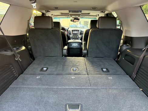 Used 2015 GMC Yukon Denali w/ Premium Package image 23