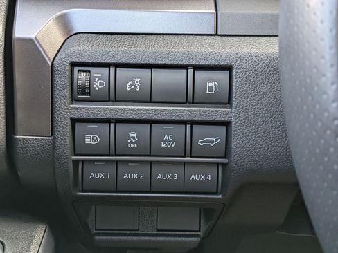 Used 2026 Toyota 4Runner TRD Off-Road Premium AWD/4WD image 16