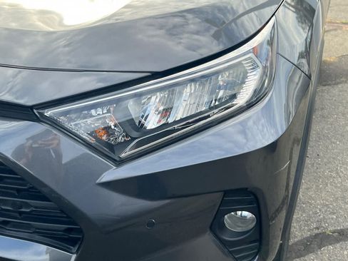 Used 2021 Toyota RAV4 XLE Premium AWD/4WD image 11