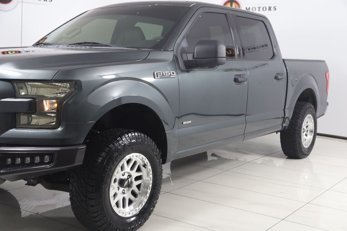 Used 2015 Ford F150 XLT RWD image 46