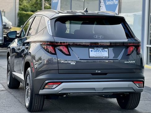 Used 2025 Hyundai Tucson Blue AWD/4WD image 3