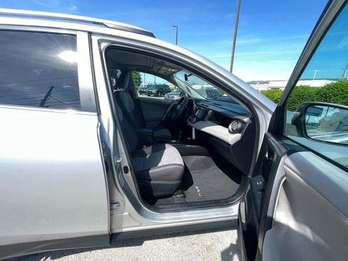 Used 2013 Toyota RAV4 XLE image 18