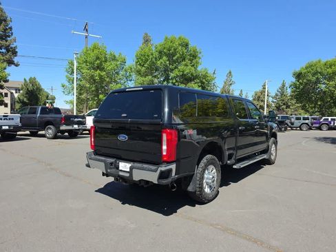Used 2023 Ford F250 XLT AWD/4WD image 5