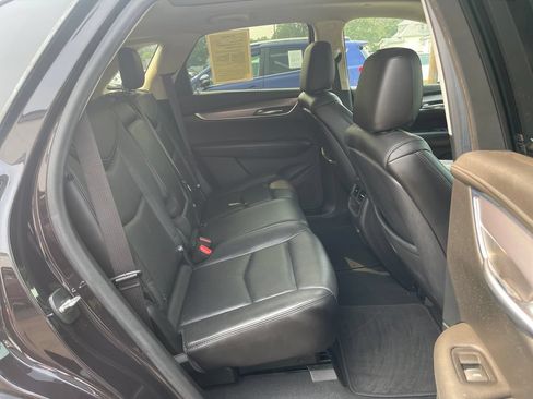 Used 2018 Cadillac XT5 Luxury FWD image 18