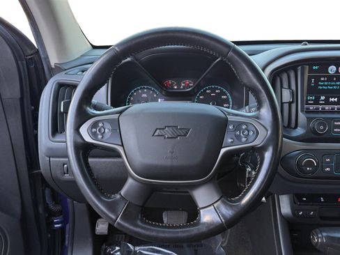 Used 2017 Chevrolet Colorado Z71 image 12