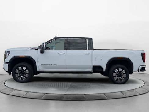 Used 2024 GMC Sierra 2500 Denali w/ Denali Reserve Package AWD/4WD image 3