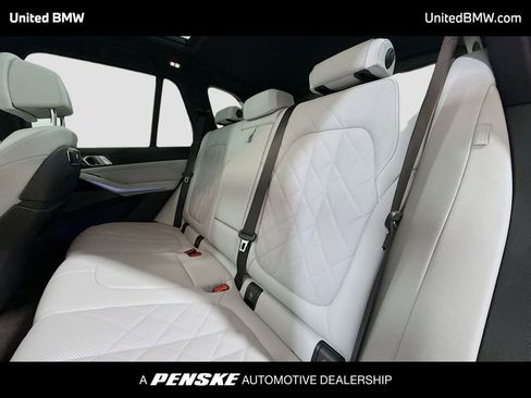 Used 2024 BMW X5 xDrive40i w/ M Sport Package AWD/4WD image 13