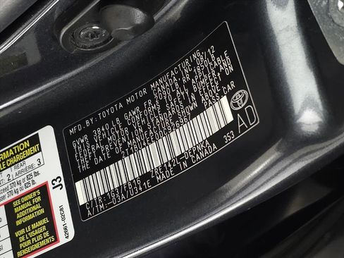 Used 2013 Toyota Corolla LE image 25