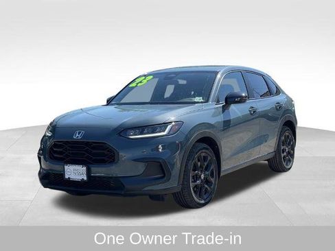 Used 2023 Honda HR-V Sport image 2