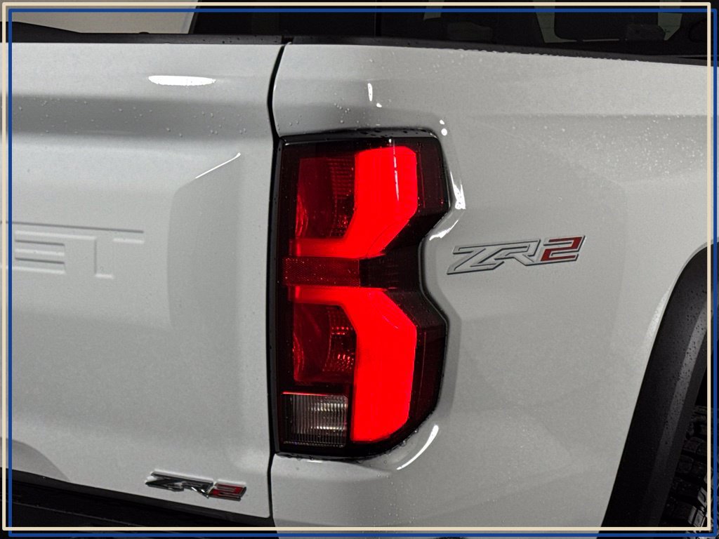 New 2026 Chevrolet Colorado ZR2 w/ Technology Package AWD/4WD image 7