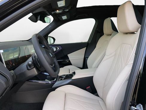 Used 2026 BMW X3 xDrive30 w/ Premium Package image 9