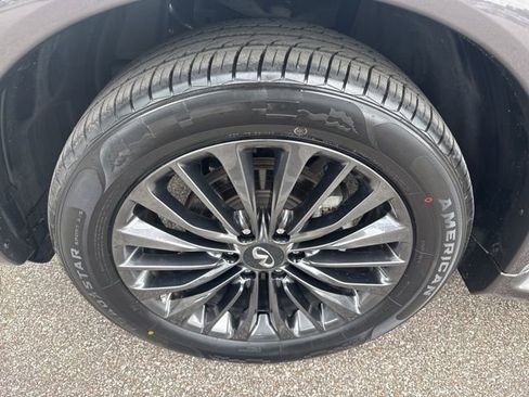 Used 2023 INFINITI QX80 Premium Select AWD/4WD image 13