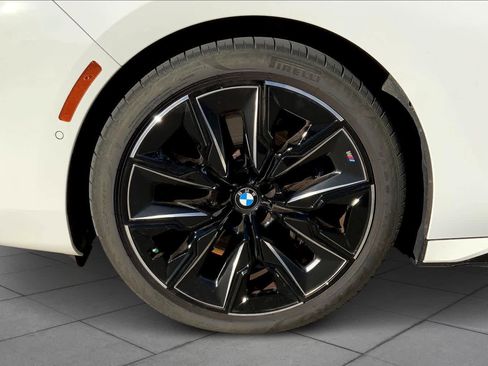 New 2025 BMW 760i xDrive w/ Luxury Rear Seating Package image 12