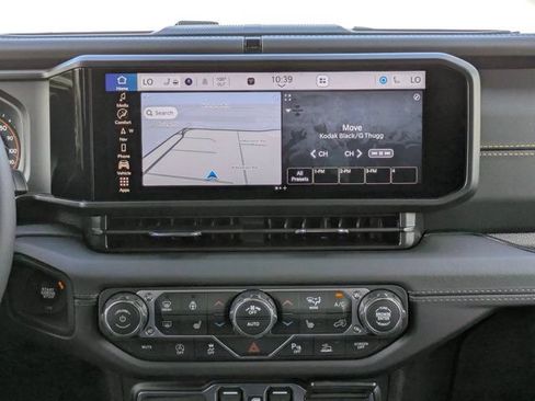 New 2026 Jeep Wrangler Unlimited Sahara AWD/4WD image 18