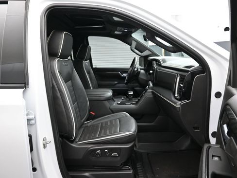 Used 2024 GMC Sierra 1500 AT4X AWD/4WD image 13
