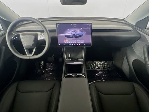 Used 2026 Tesla Model Y Long Range RWD image 26