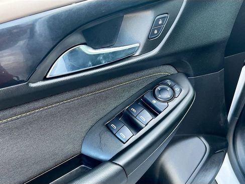 Used 2025 Chevrolet TrailBlazer ACTIV w/ Driver Confidence Package image 18