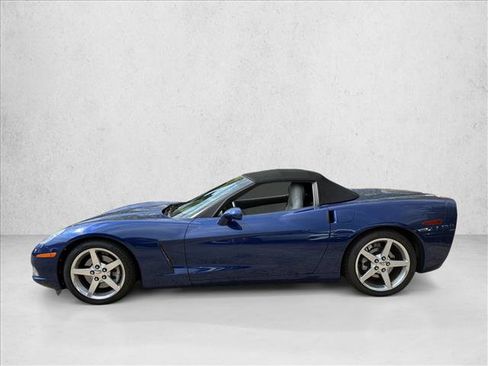 Used 2005 Chevrolet Corvette Convertible RWD image 8