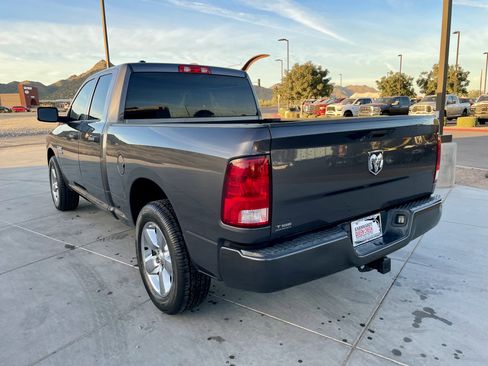 Used 2018 RAM 1500 Express image 3