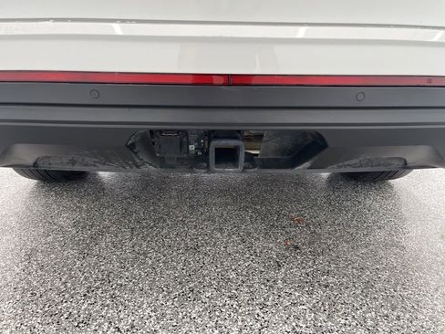 New 2025 Volkswagen Atlas SE image 6