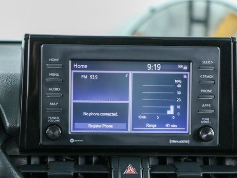 Used 2022 Toyota RAV4 LE FWD image 19