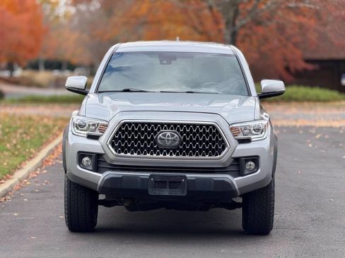 Used 2019 Toyota Tacoma TRD Off-Road image 5