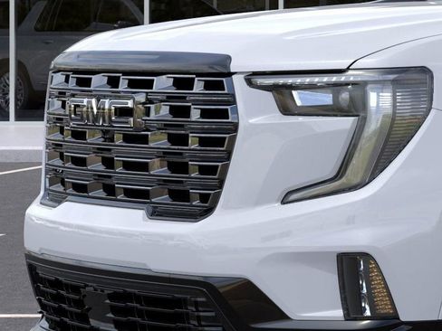 New 2026 GMC Acadia Denali Ultimate w/ LPO, Floor Liner Package AWD/4WD image 13