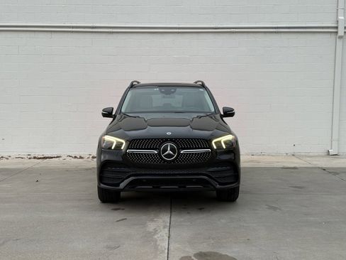 Used 2021 Mercedes-Benz GLE 450 4MATIC image 2