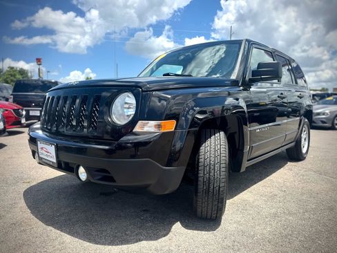 Used 2016 Jeep Patriot Sport image 6