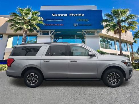 Used 2024 Ford Expedition Max XLT image 4
