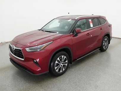 New 2025 Toyota Highlander XLE