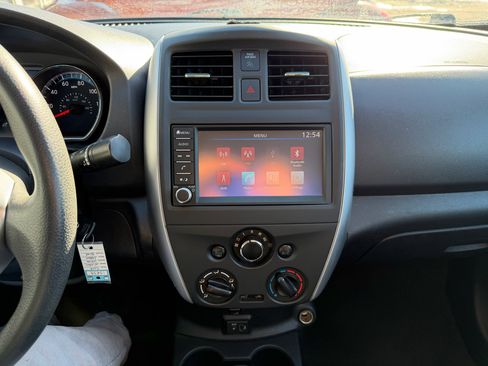 Used 2019 Nissan Versa SV image 31