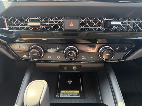 Certified 2025 Honda Accord Touring image 33