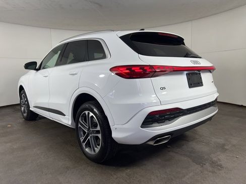 Used 2025 Audi Q5 Premium Plus w/ Premium Plus image 5