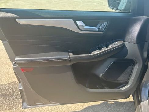 Used 2021 Ford Escape SEL AWD/4WD image 10