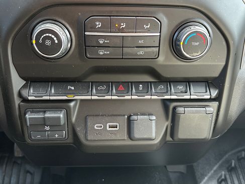 Used 2021 Chevrolet Silverado 1500 W/T w/ WT Value Package image 13