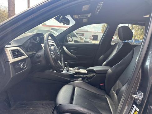Used 2016 BMW 320i Sedan w/ Sport Package image 12