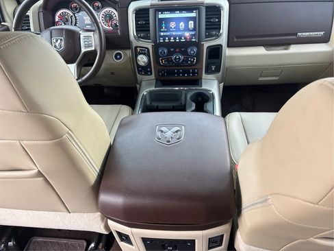 Used 2018 RAM 1500 Laramie w/ Convenience Group AWD/4WD image 22