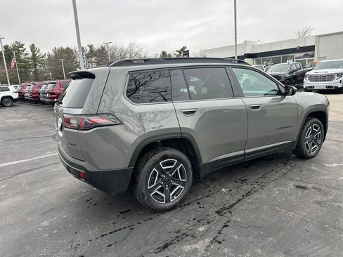 New 2026 Jeep Cherokee Laredo AWD/4WD image 5