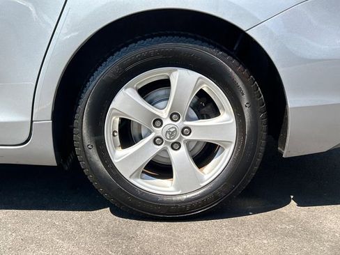 Used 2015 Toyota Sienna LE FWD image 26