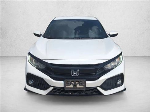 Used 2017 Honda Civic Sport image 2
