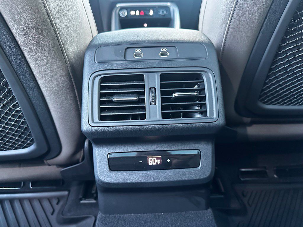 Used 2025 Audi Q5 Premium w/ Convenience Package AWD/4WD image 21