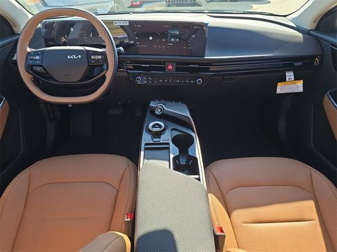 New 2025 Kia EV6 Wind image 14