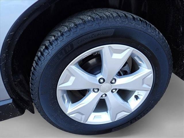 Used 2015 Subaru Forester 2.5i Premium w/ All-Weather Package AWD/4WD image 7
